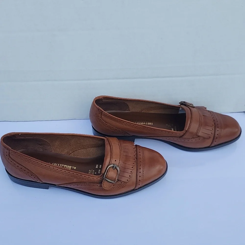 The Leather Collection Brown Leather Women Flat Shoes Size 6.5 - Picture 1 of 15